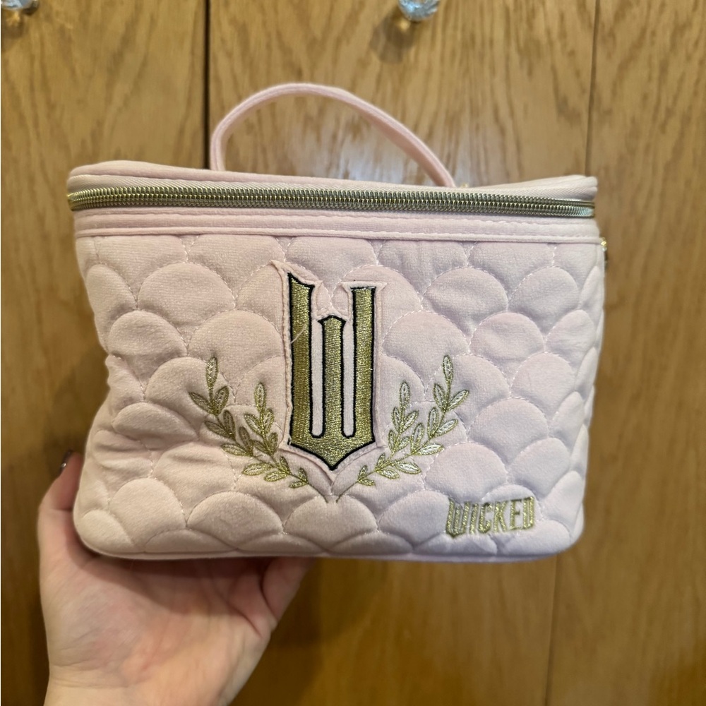 Wicked Glinda Pink Quilted Cosmetic Bag NWT